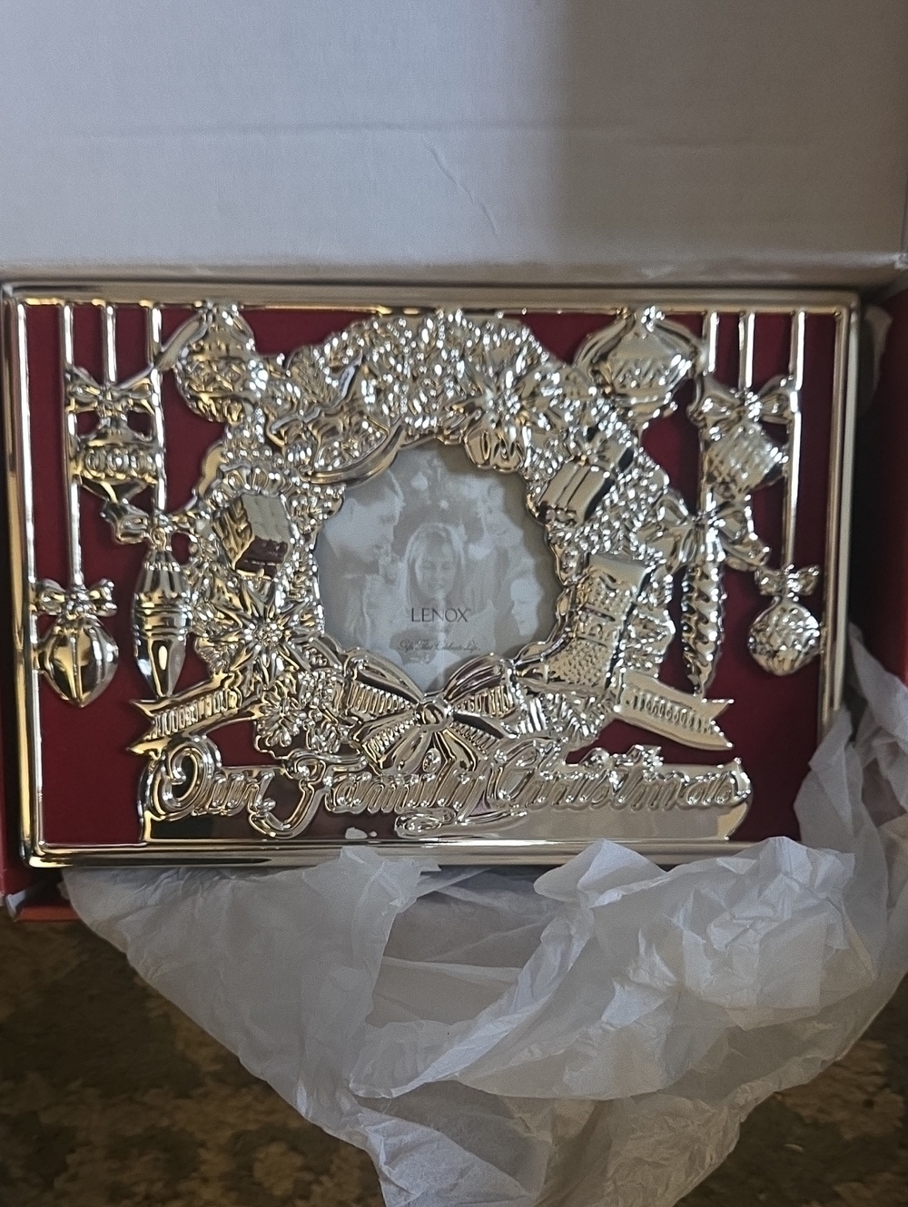 Lenox Gold and Red Holiday Wreath Picture Album